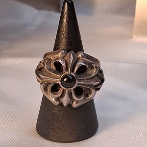 P51. Vintage Estate 925 Sterling Silver Fleur De Lis Onyx Ring, Size7, Gothic